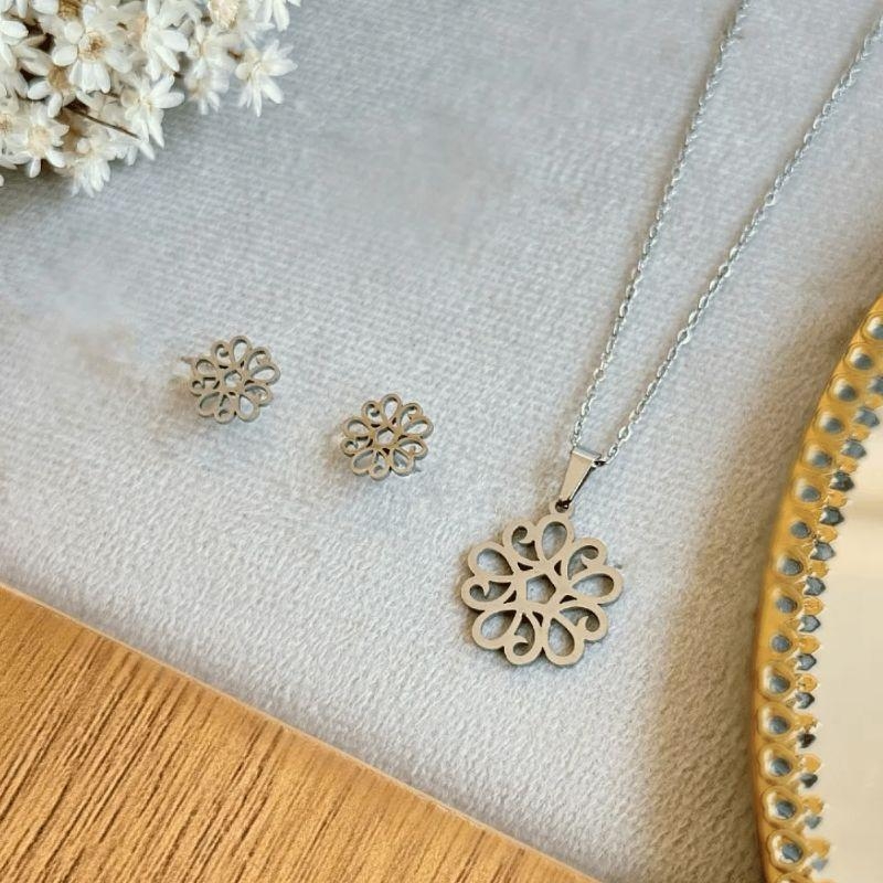 Conjunto de Flor Vazada - Aço inox