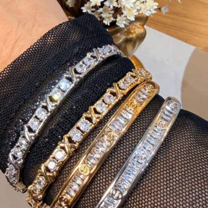 Bracelete Cravejado - Banho de Ouro
