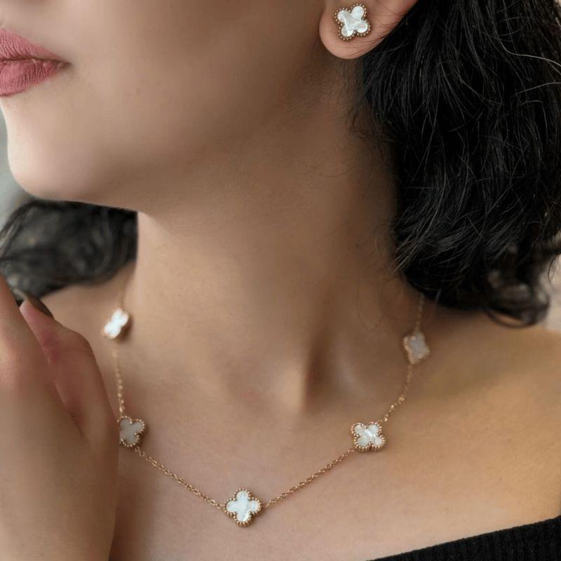 Conjunto de Trevo Inspiração - Madre Pérola - Aço inox com Banho de Ouro